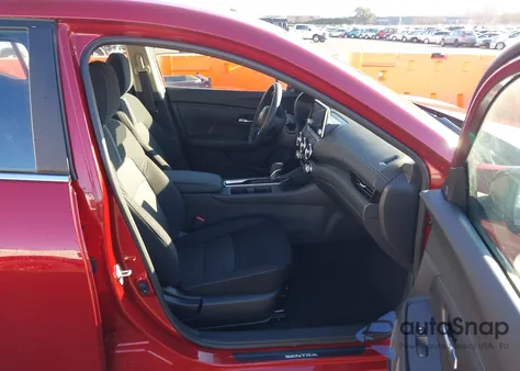 2024 Nissan Sentra Sv Xtronic Cvt z USA, uszkodzony, nr VIN 3N1AB8CV6RY339579